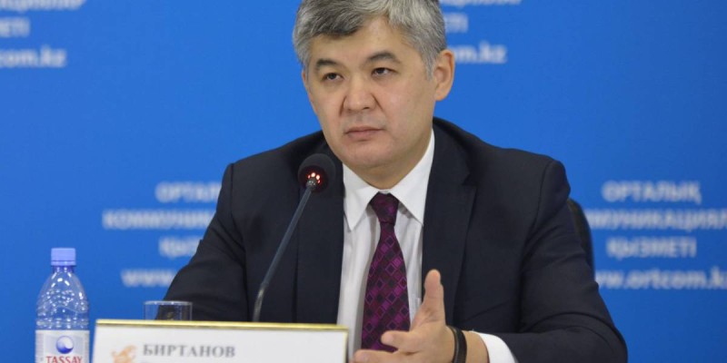 Е.Біртанов: Менингитке қарсы вакцина салынбайды, карантин жарияланбайды.