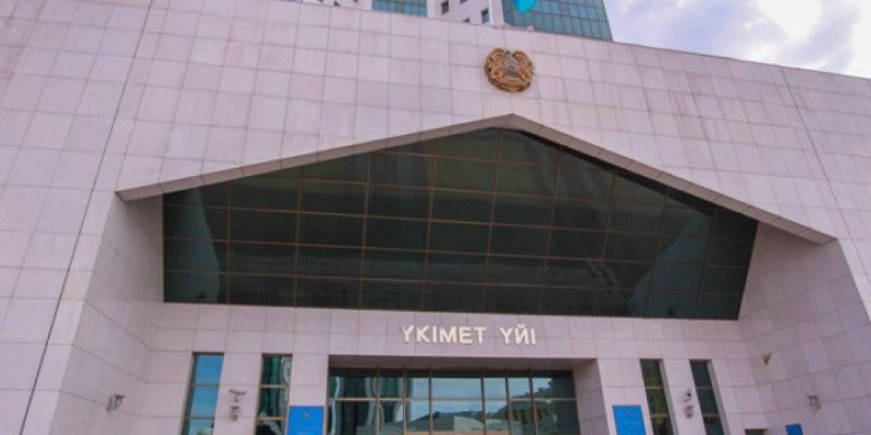 Министрлер мен әкімдер қазақ тілін білуге міндеттеледі.