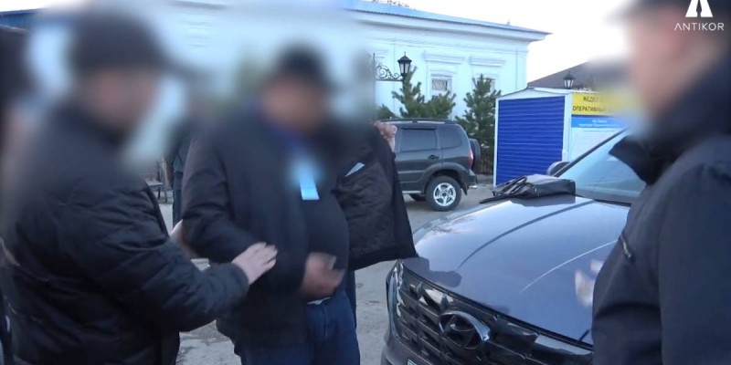 СҚО-да әкімінің орынбасары пара алу бойынша ұсталды.