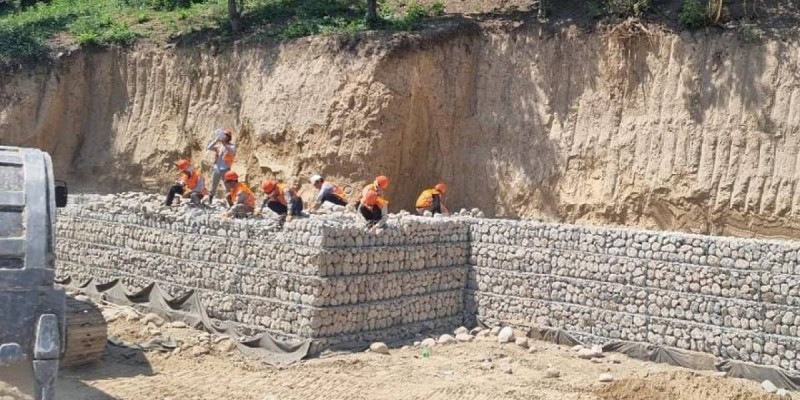 Досаев тау бөктерінде 11 қауіпті орын барын айтты.