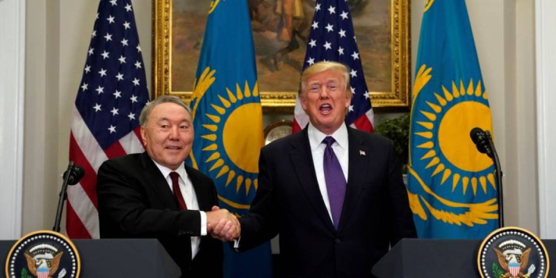 Трамп Қазақстан мектептерінде ағылшын тілін оқытуды жетілдіруге көмектеспек.