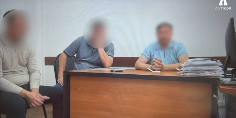 Шалқар ауданы Білім бөлімінің басшысы пара алу кезінде ұсталды.