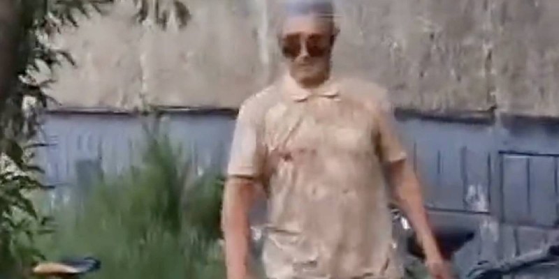 Павлодарда көпшіліктің көзінше ер адамды пышақтап өлтірді.