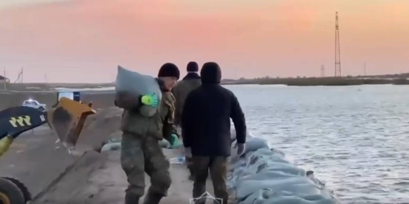 Жайық өзеніндегі су деңгейі көтерілуде.