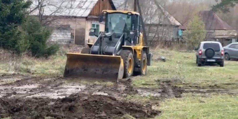 Алтай ауданында бірнеше үйдің ауласын су басты.