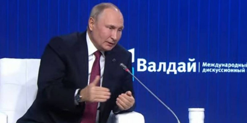 Путин Украинаны егемен елдеп танымайтынын тағы көрсетті.