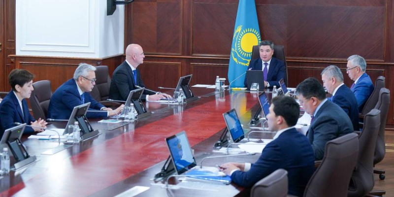 Бектенов Президенттің энергетикалық және көлік инфрақұрылымын дамыту жөніндегі тапсырмаларын орындау үшін бірқатар міндет қойды.