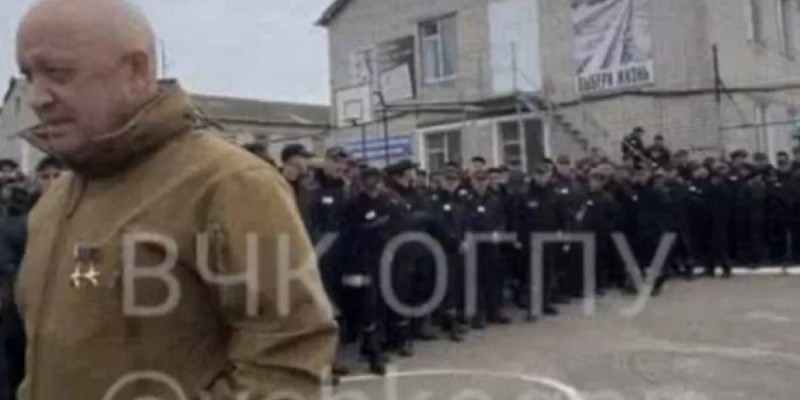 Ресей қылмыскерлерден жасақталған әскерді Донецкіде дайындап жатыр.