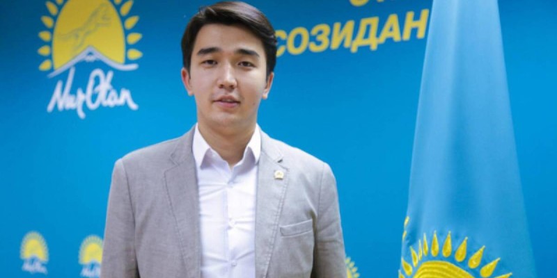 Болар іс – болды. Тұңғыш президент күнін алып тастауды жақтап дауыс бердім – Мәди Ахметов.