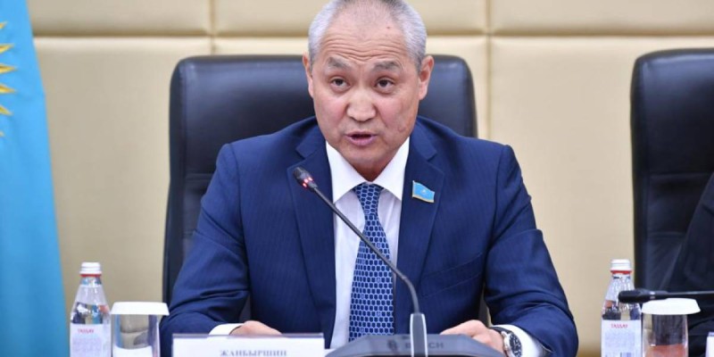 Опасыздар мемлекетте төңкеріс жасап, билікті алғылары келді.