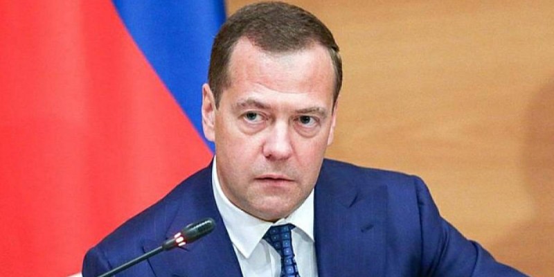 Медведев Қазақстанды орыстарға геноцид жасады деп айыптады.