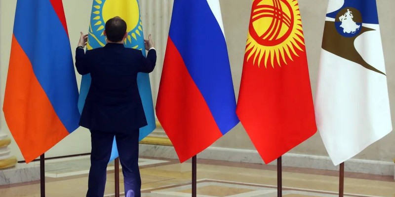 Қазақстанда қант тапшылығы: «Ресейдің лоббиіне қарсы тұру үшін мінез керек».