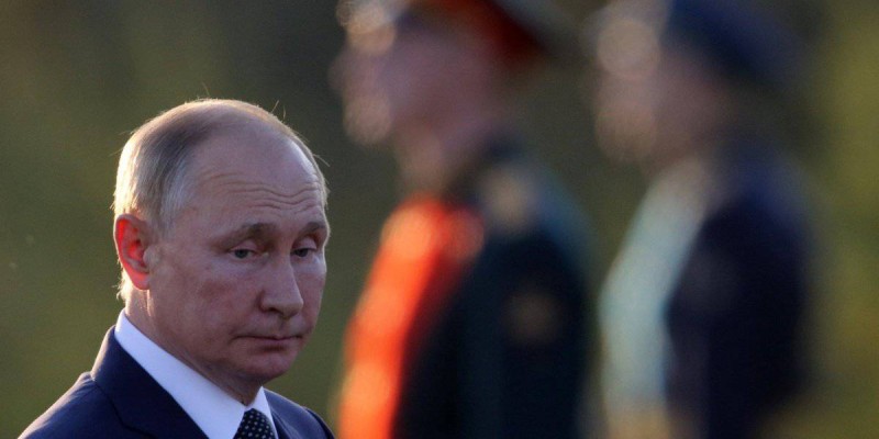 Путин Украинадағы соғысты нацистерден тазарту деп атап, Ресей жеңетінін айтты.