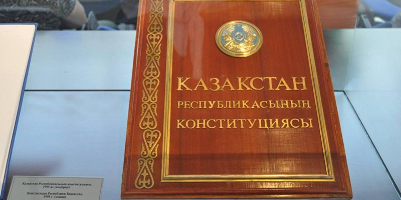 Тоқаев конституцияға өзгеріс енгізуге қатысты референдум өткізуді ұсынды.