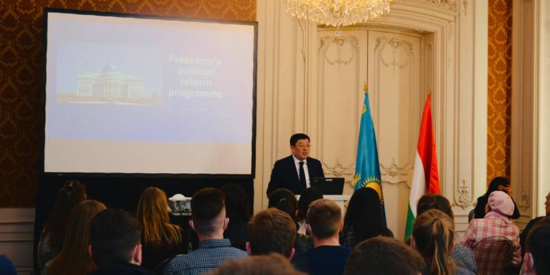 Тоқаевтың жолдауы Будапештте талқыланды.