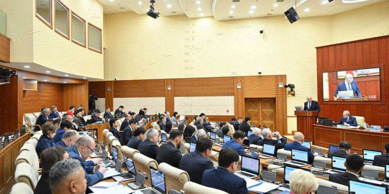 Баспасөз картасы туралы норма масс-медиа туралы заңнан алынып тасталды.