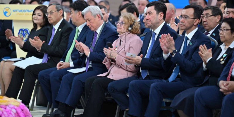 Шетелде жұмыс істеуден бас тартпаған жөн.