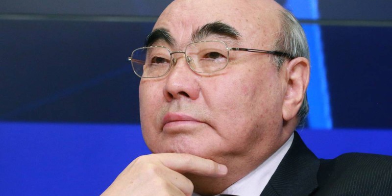 Қырғыздың экс-президенті Асқар Ақаев тергеу алынды.