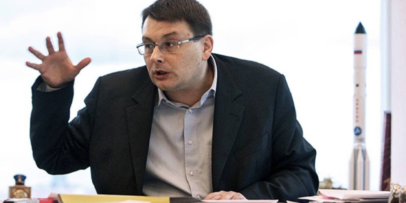 Евгений Федоров: Ресей Қазақстаннан территорияны қайтаруды талап етуі керек.