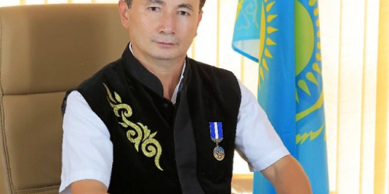 Мемлекеттік рәмізге түсіндірме беру артық – заңгер.
