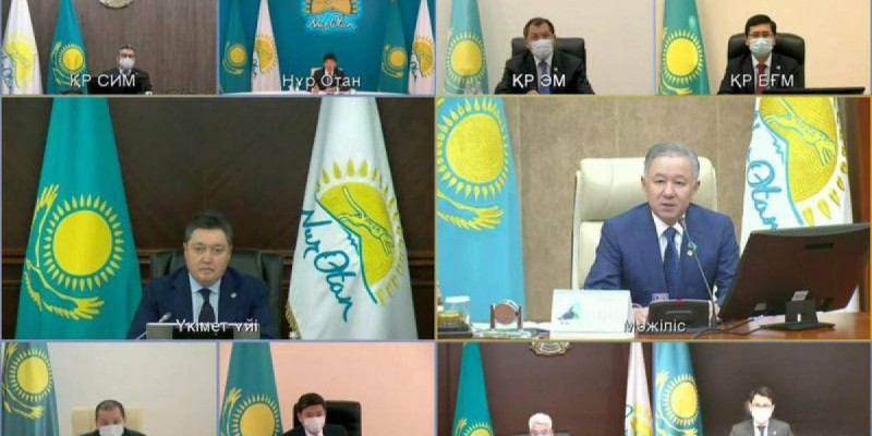 «Нұр Отан» өзінің бағдарламасы жайлы үкіметтен есеп алды.