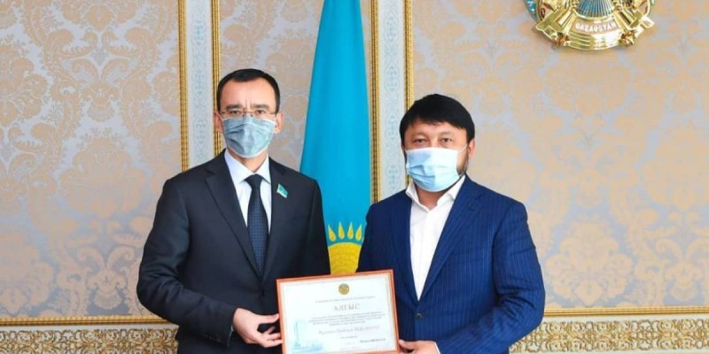 Сенат төрағасы Мұхамеджан Тазабековпен кездесті.