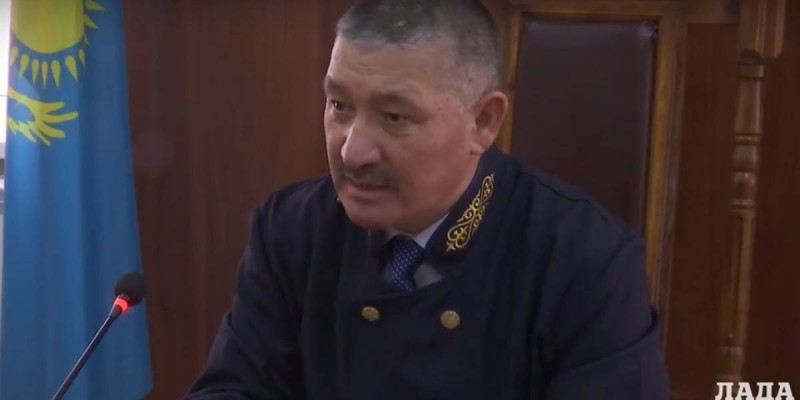 Мәлік Кенжалиев уақиғасы: «Бұл — саяси іс, қалайда оны қамау керек».