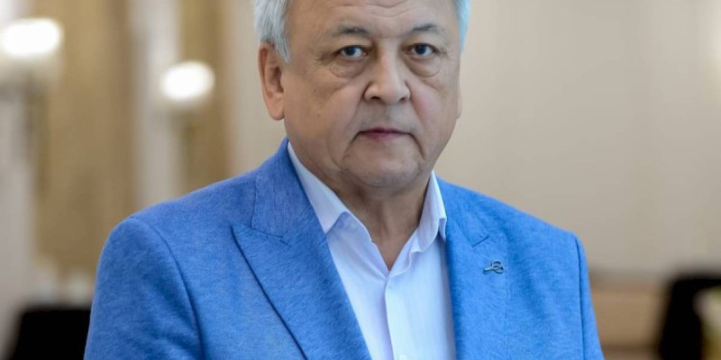 Қазақстан Жазушылар одағының басқарма төрағасы сайланды.