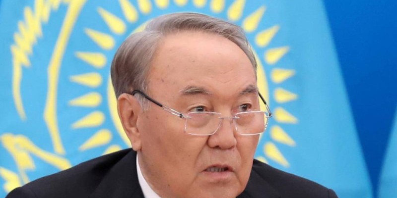 Қазақстан тұңғыш президент күні атап өтіп жатыр (видео).