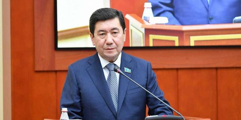 Ерлан Қошанов қайтадан Мәжіліс төрағасы болды.