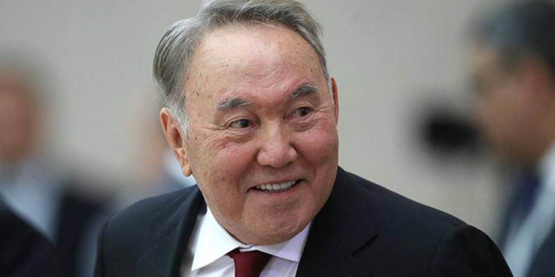 Назарбаевқа «құрметті сенатор» атағын беруді депутаттар бірауыздан қолдады.
