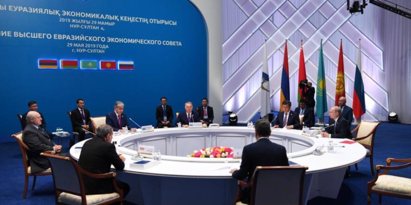 Назарбаевқа еуразиялық экономикалық одақтың «құрметті төрағасы» атағы берілді.