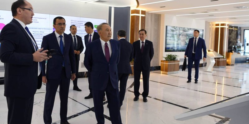 Н.Назарбаев: Партияның съезін өткізіп, ел президенттігіне кандидатура ұсынуымыз керек.