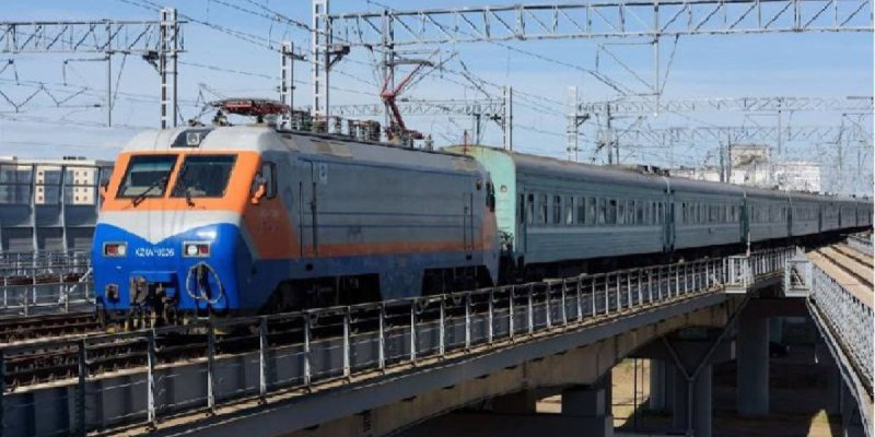 Халық шулаған соң ҚТЖ билетті қымбаттату ойынан бас тартты.