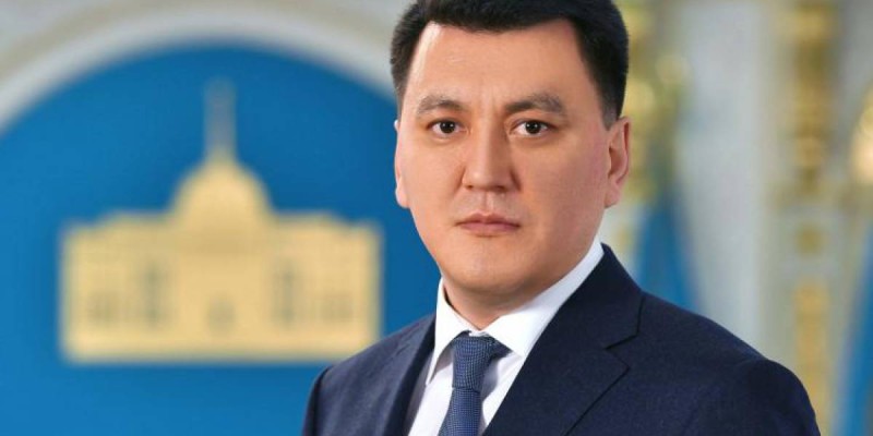 Саяси реформалар рет-ретімен жүзеге асып жатыр.