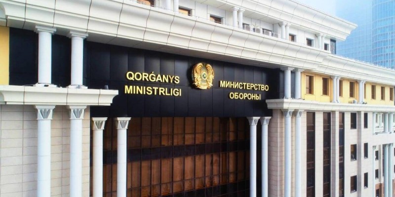 Қорғаныс министрлігі әскерде қысым көрдім деген қыздың сөзін теріске шығарды.