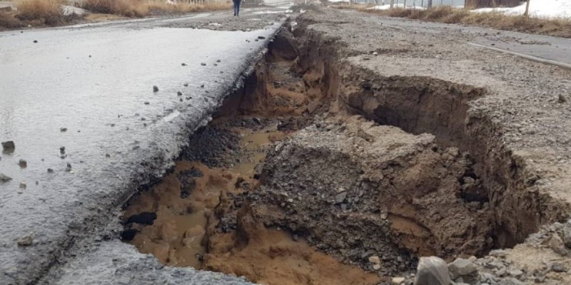 Тоқаев әкімдерге сапасыз жолды дұрыстауды бұйырды.