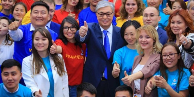 Жас буыннан үміт көп.