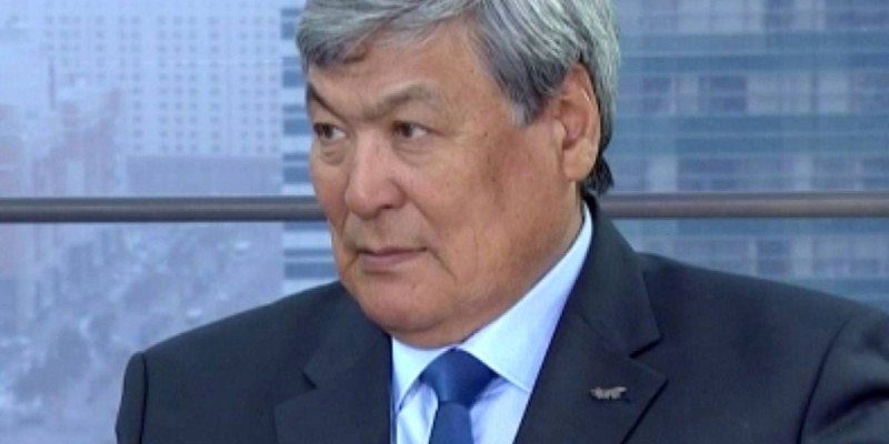 Тоқтар Әубәкіров: Конституция ойыншық болып кетті (видео).