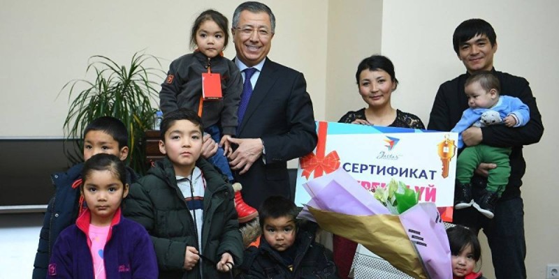 Президенттің алдында сөз сөйлеген Жазира Тұрғыноваға төрт бөлмелі үй берілді.