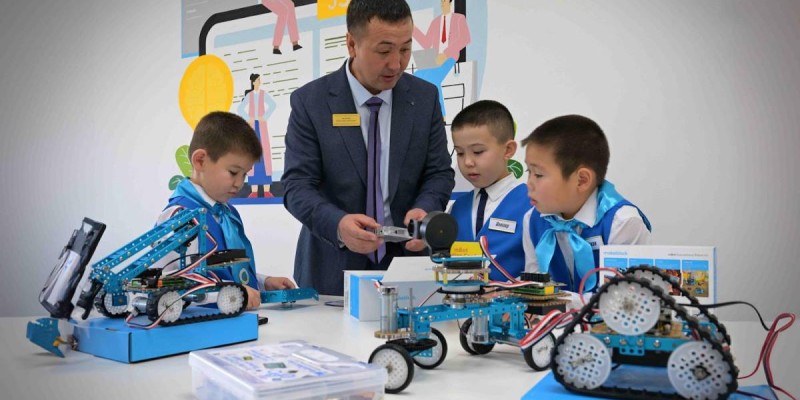 Биыл ел бойынша 137 мың оқушыға арналған 165 мектеп пайдалануға берілді. Жыл қорытындысы.