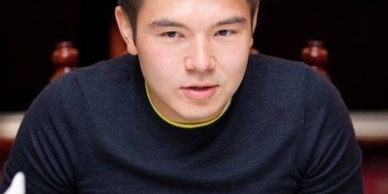 Айсұлтан Назарбаев Қазақстан халқынан миллиардтаған ақша ұрланғанын айтты.