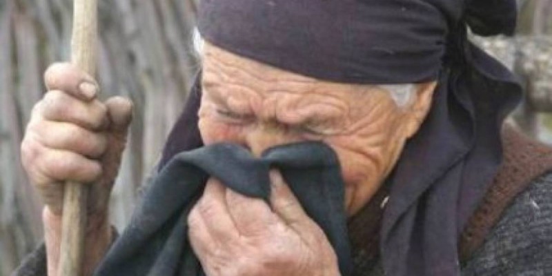 Ұлынан айырылған ана өтемақы ала алмай жүр.