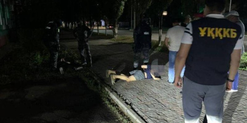 Қостанайда адамдарды бопсалап келген топ ұсталды.
