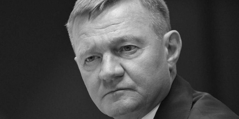 Күні кеше Путин қызметінен босатқан Көлік министрі өзін атып өлтірді.