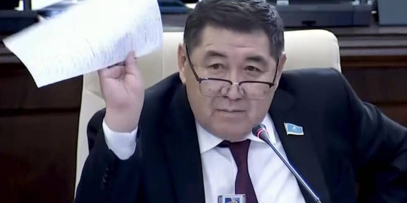 Ермұрат Бапи: Қазақстанда билік пен байлық бір қолға шоғырланған дәуір аяқталды