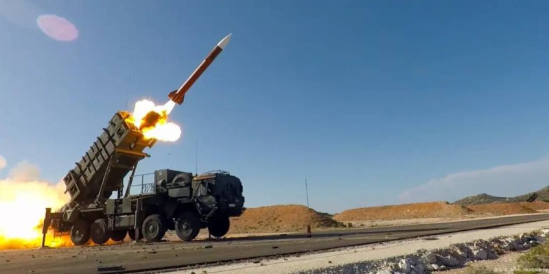 Трамп Украинаға Patriot зениттік-зымыран кешендерін жеткізетінін мәлімдеді