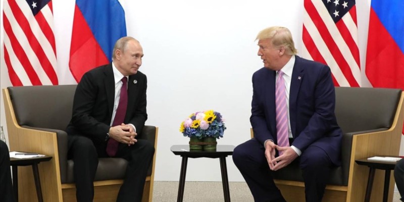 Бүгін Трамп пен Путин кездеседі