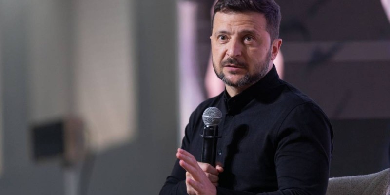 РФ алдымен Украинамен екіжақты, кейін үшжақты кездесу өткізуді қалайды – Зеленский