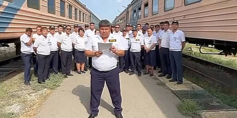 Маңғыстау – Ақтөбе бағытындағы пойыздың жолсеріктері Тоқаевқа үндеу жасады